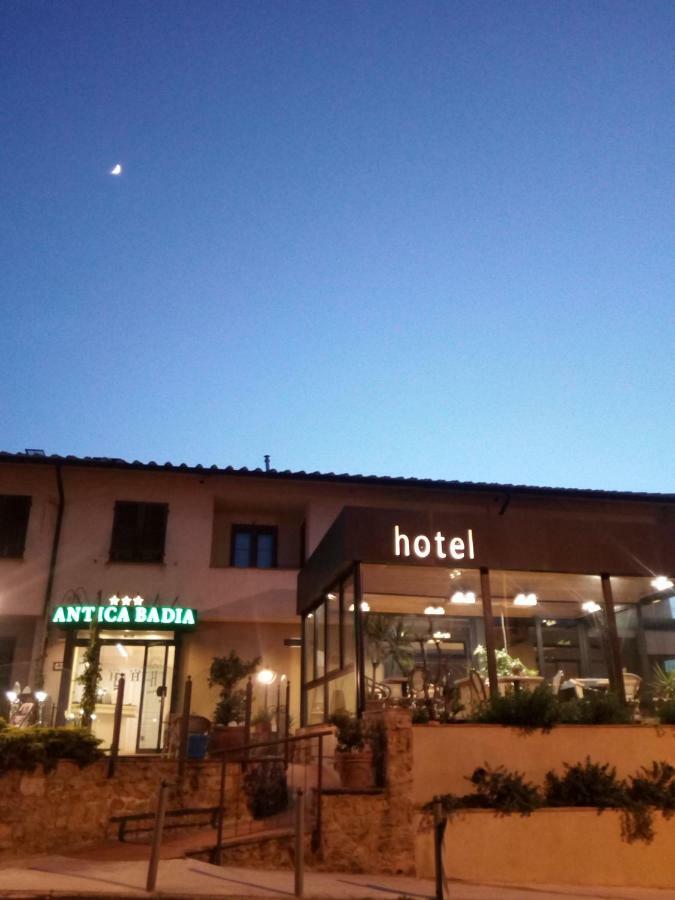 Hotel Antica Badia Volterra Exterior foto